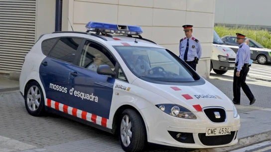 Un coche de los Mossos d'Esquadra. Un coche de los Mossos d'Esquadra.