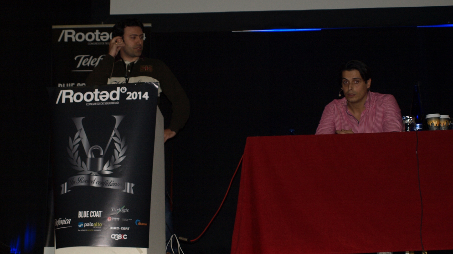 Pablo y Jaime, durante su ponencia en la Rooted CON 2014
