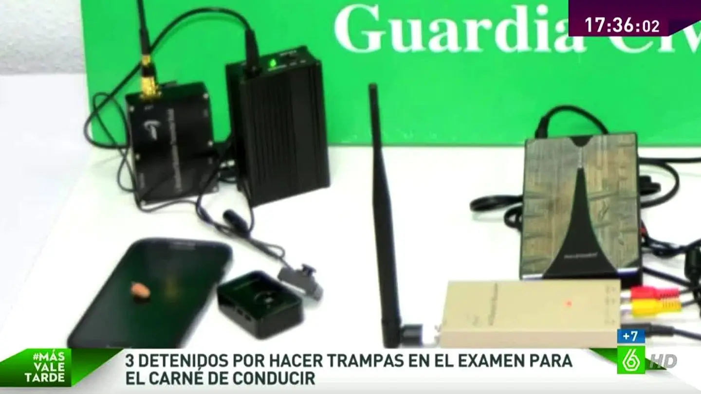 Detienen a tres personas por hacer tramas en el examen del carné de conducir Detienen a tres personas por hacer tramas en el examen del carné de conducir