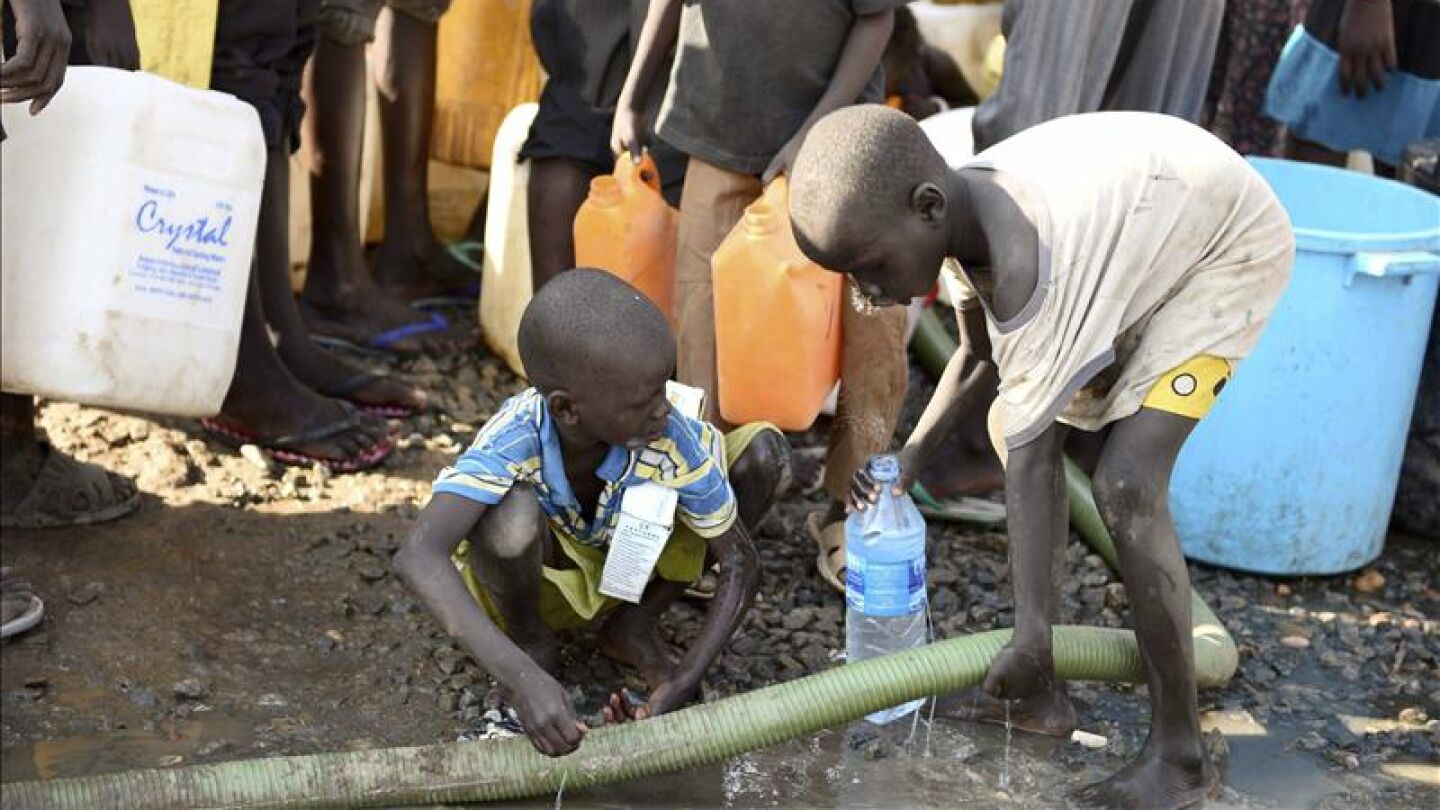 La carencia de un suministro adecuado de agua expone a los ni&ntilde;os a enfermedades como el c&oacute;lera