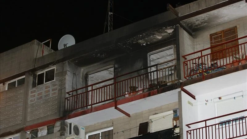 Vista de la fachada del edificio donde se produjo el incendio