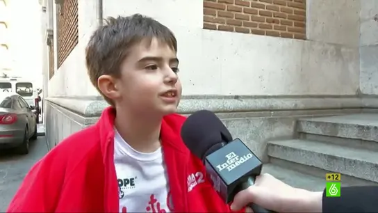 Los niños hablan de la crisis y el fútbol Los niños hablan de la crisis y el fútbol