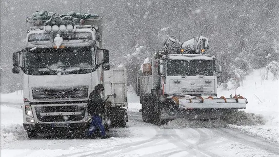 La primavera trae la mayor nevada de la temporada en algunas ciudades de España La primavera trae la mayor nevada de la temporada en algunas ciudades de España