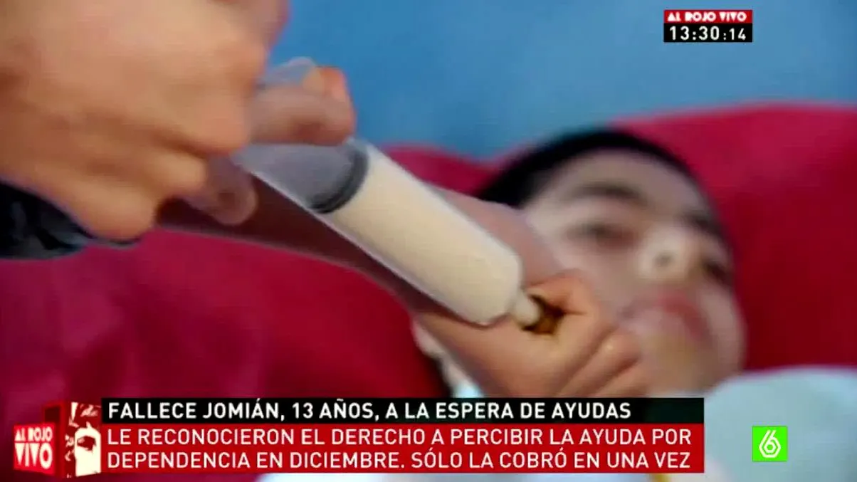 Imagen de cómo alimenta a Jomián su familia