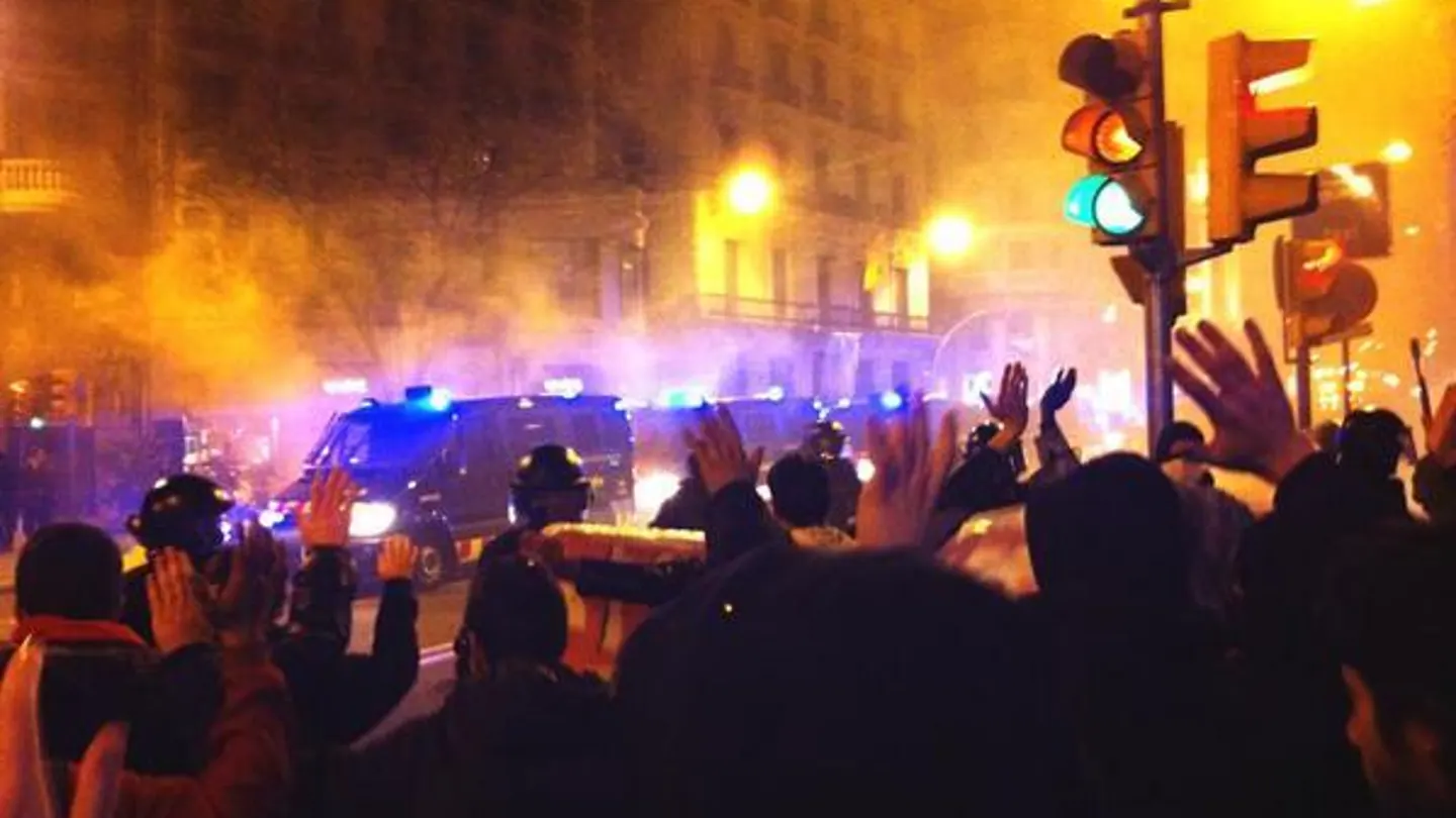 Incidentes al finalizar la 'Marcha de la Desobediencia' en Barcelona Incidentes al finalizar la 'Marcha de la Desobediencia' en Barcelona
