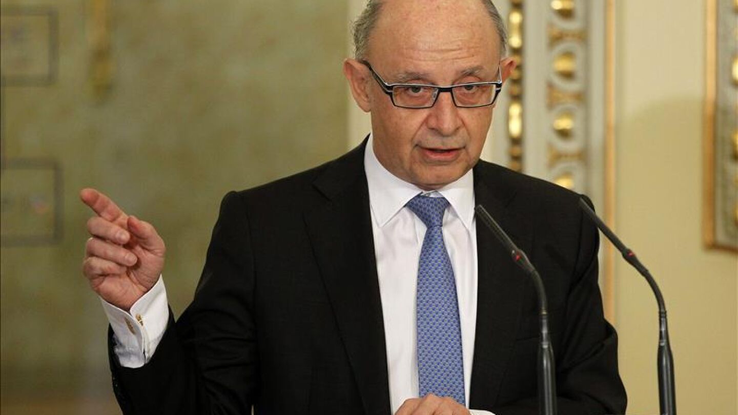 Crist&oacute;bal Montoro ante los medios de comunicaci&oacute;n