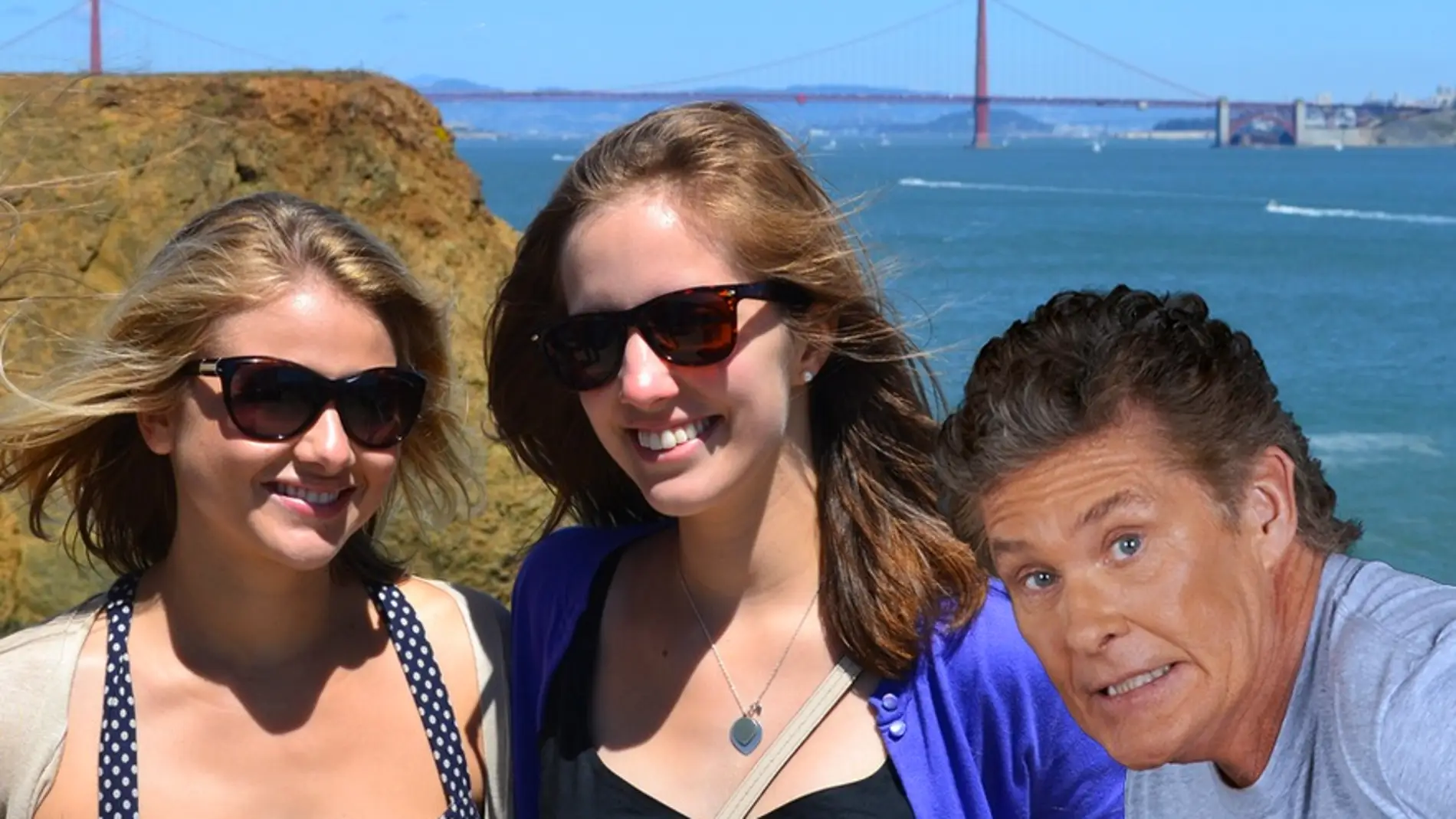 ¡David Hasselhoff se cuela en tus fotos gracias a Google!