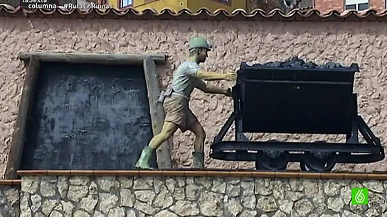 Escultura de un minero en Ariño Escultura de un minero en Ariño