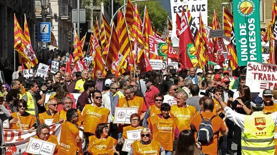 Manifestación en Barcelona contra las políticas de austeridad y los recortes Manifestación en Barcelona contra las políticas de austeridad y los recortes