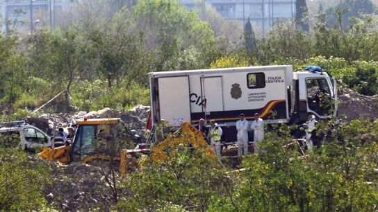 La Polic&iacute;a cient&iacute;fica analiza los restos encontrados
