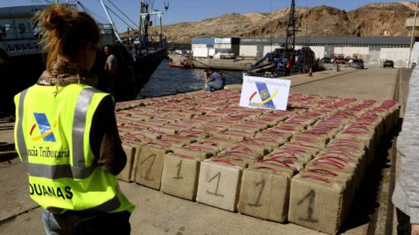 Fardos de hach&iacute;s en el puerto de Almer&iacute;a