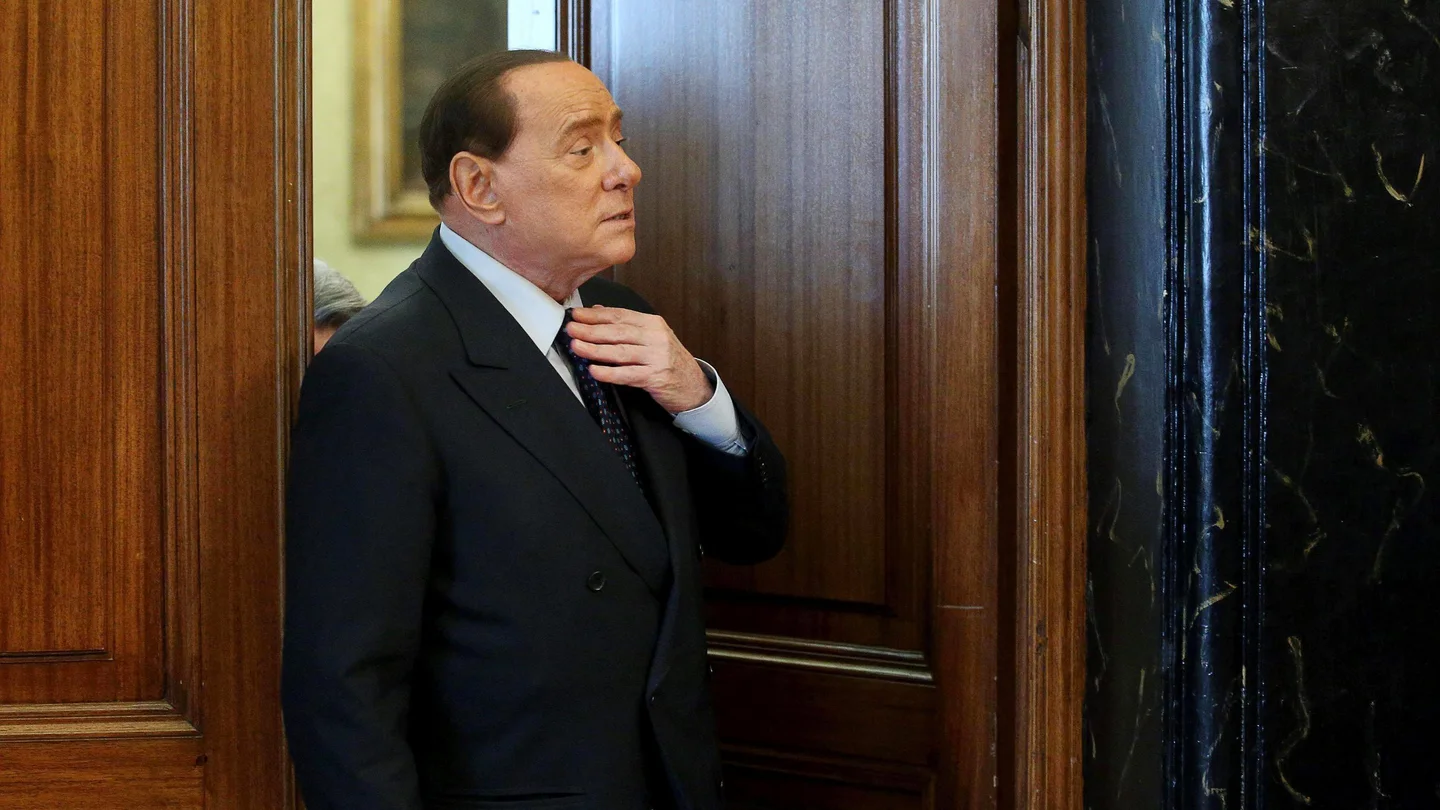 El Fiscal general acepta trabajos sociales para Berlusconi El Fiscal general acepta trabajos sociales para Berlusconi
