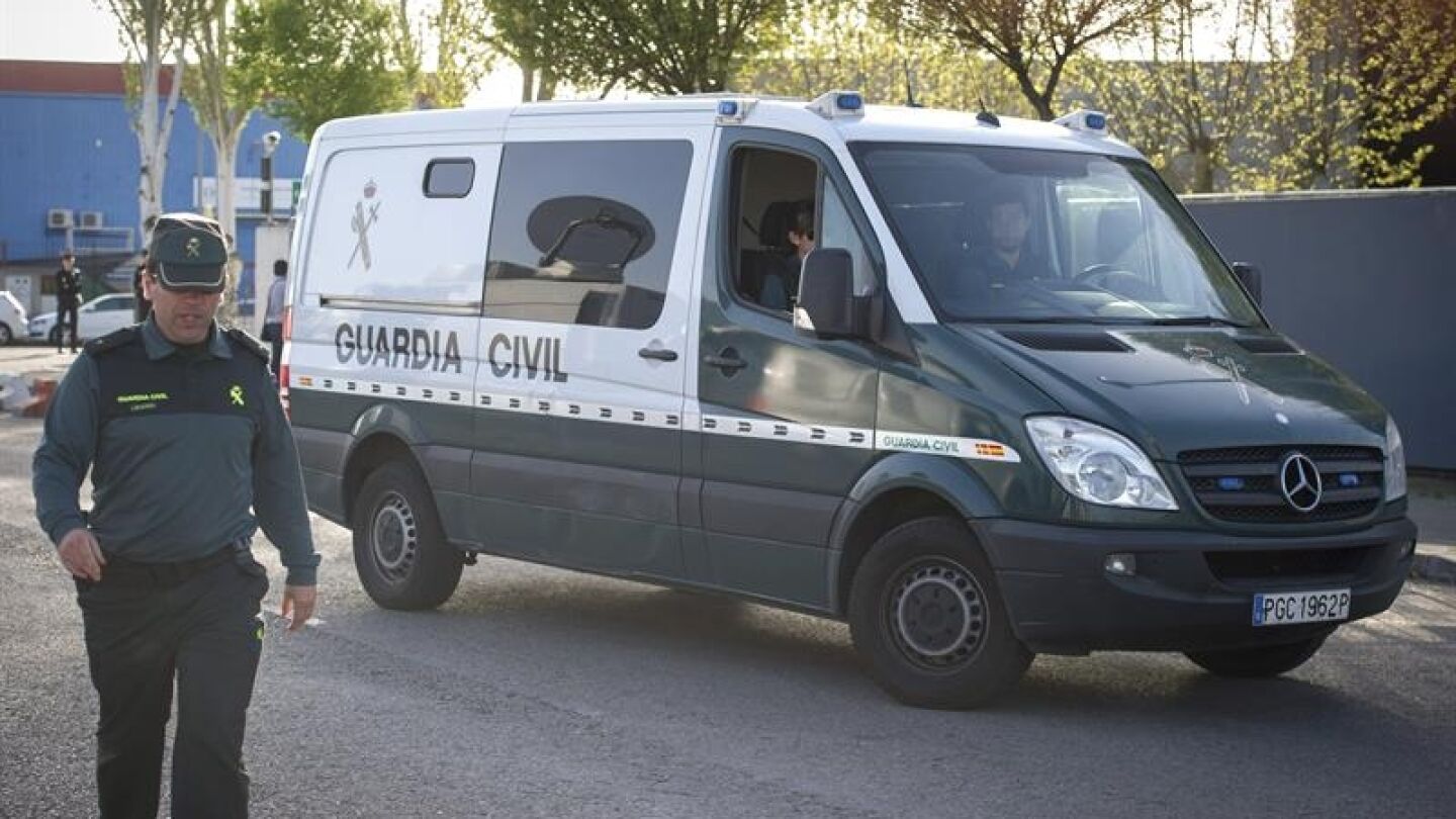 El furg&oacute;n de la Guardia Civil que ha trasladado al extesorero del PP