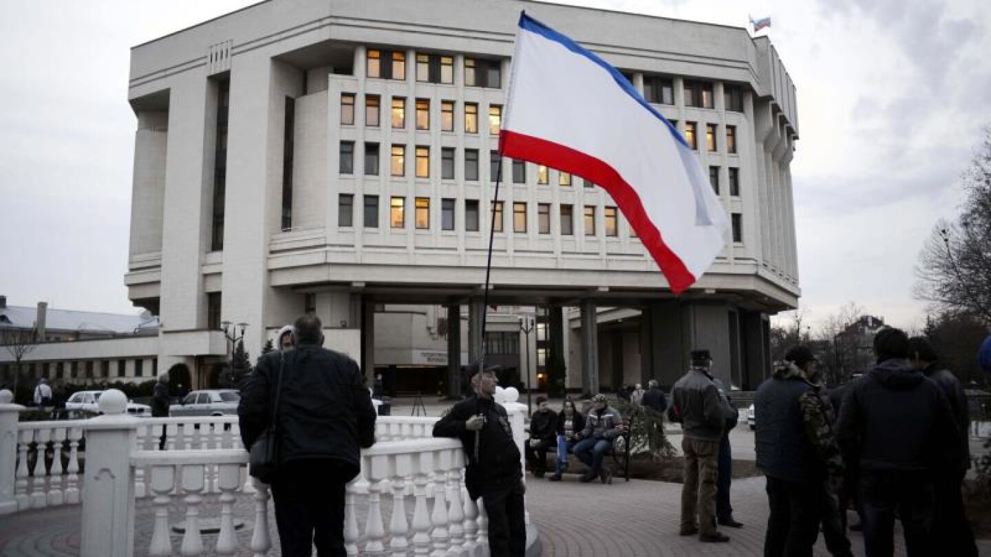 El Parlamento de Crimea aprueba la Nueva Consituci&oacute;n