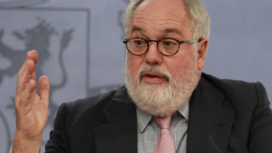 Arias Cañete en la rueda de prensa del consejo de Ministros Arias Cañete en la rueda de prensa del consejo de Ministros