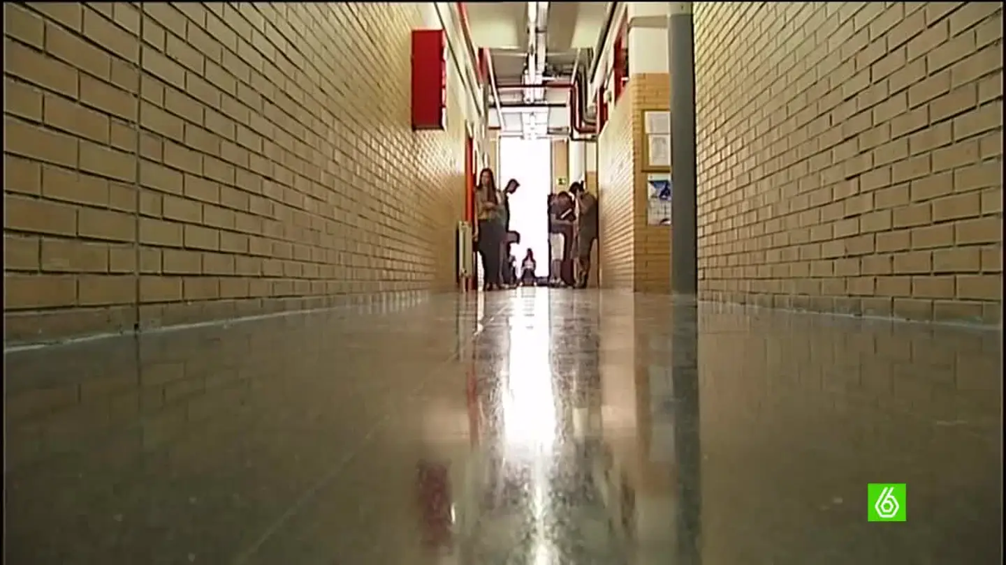 Al menos uno de cada cuatro jóvenes sufre acoso escolar Al menos uno de cada cuatro jóvenes sufre acoso escolar