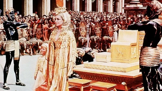 Elizabeth Taylor, en un momento de 'Cleopatra' Elizabeth Taylor, en un momento de 'Cleopatra'