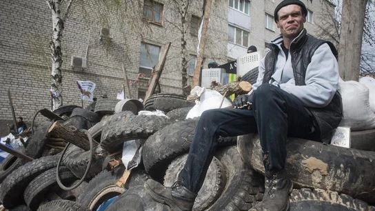 Un separatista prorruso en Ucrania. Un separatista prorruso en Ucrania.