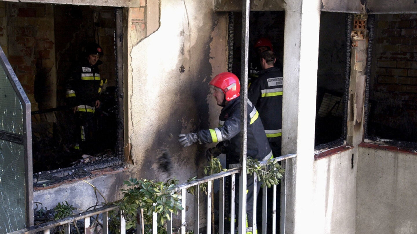 Seis personas resultan heridas tras la explosi&oacute;n de un piso en Palam&oacute;s