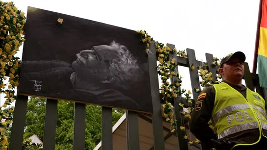 Escritores y dirigentes políticos latinoamericanos lamentan el fallecido de Gabriel García Márquez Escritores y dirigentes políticos latinoamericanos lamentan el fallecido de Gabriel García Márquez