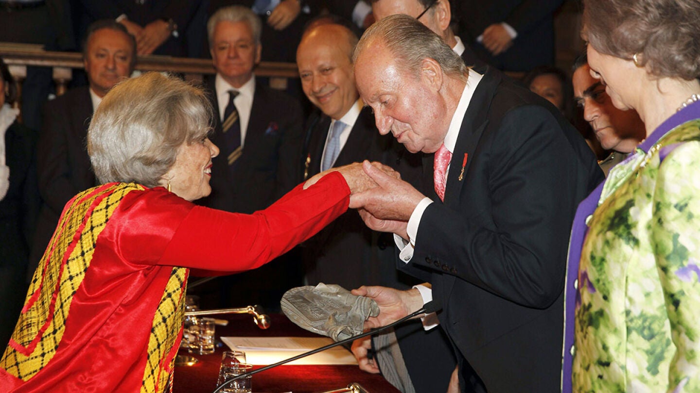 Elena Poniatowska recibe el premio Cervantes