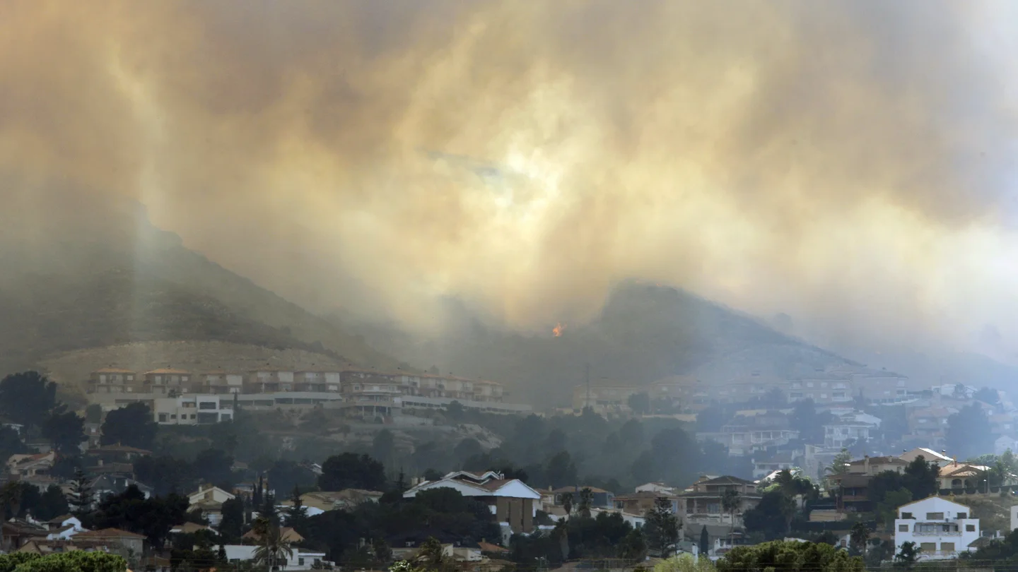 La evolución del incendio ha sido "positiva" durante la noche La evolución del incendio ha sido "positiva" durante la noche