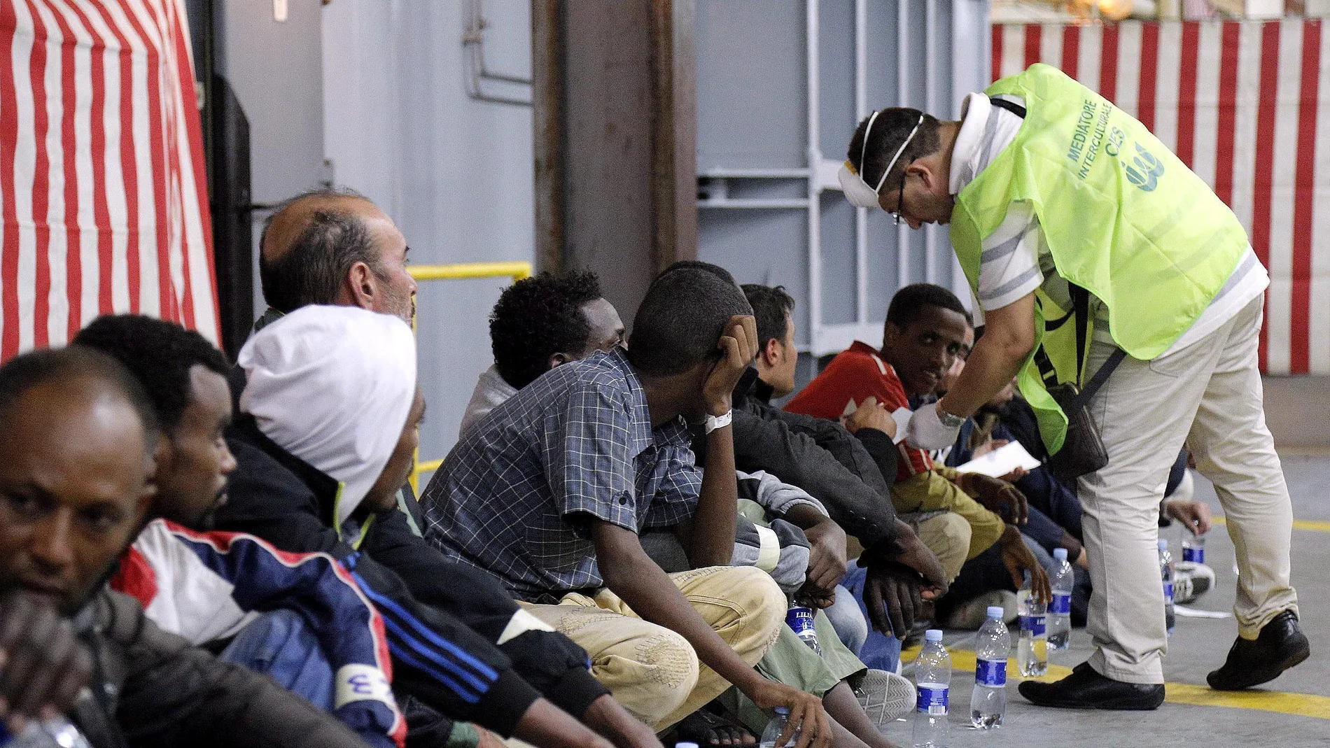 La marina italiana rescata a 762 inmigrantes en el Estrecho de Sicilia