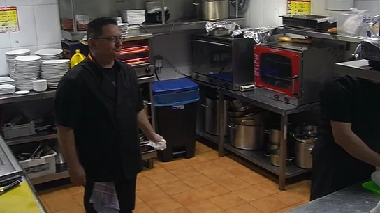 Ramón se cabrea con los cocineros Ramón se cabrea con los cocineros
