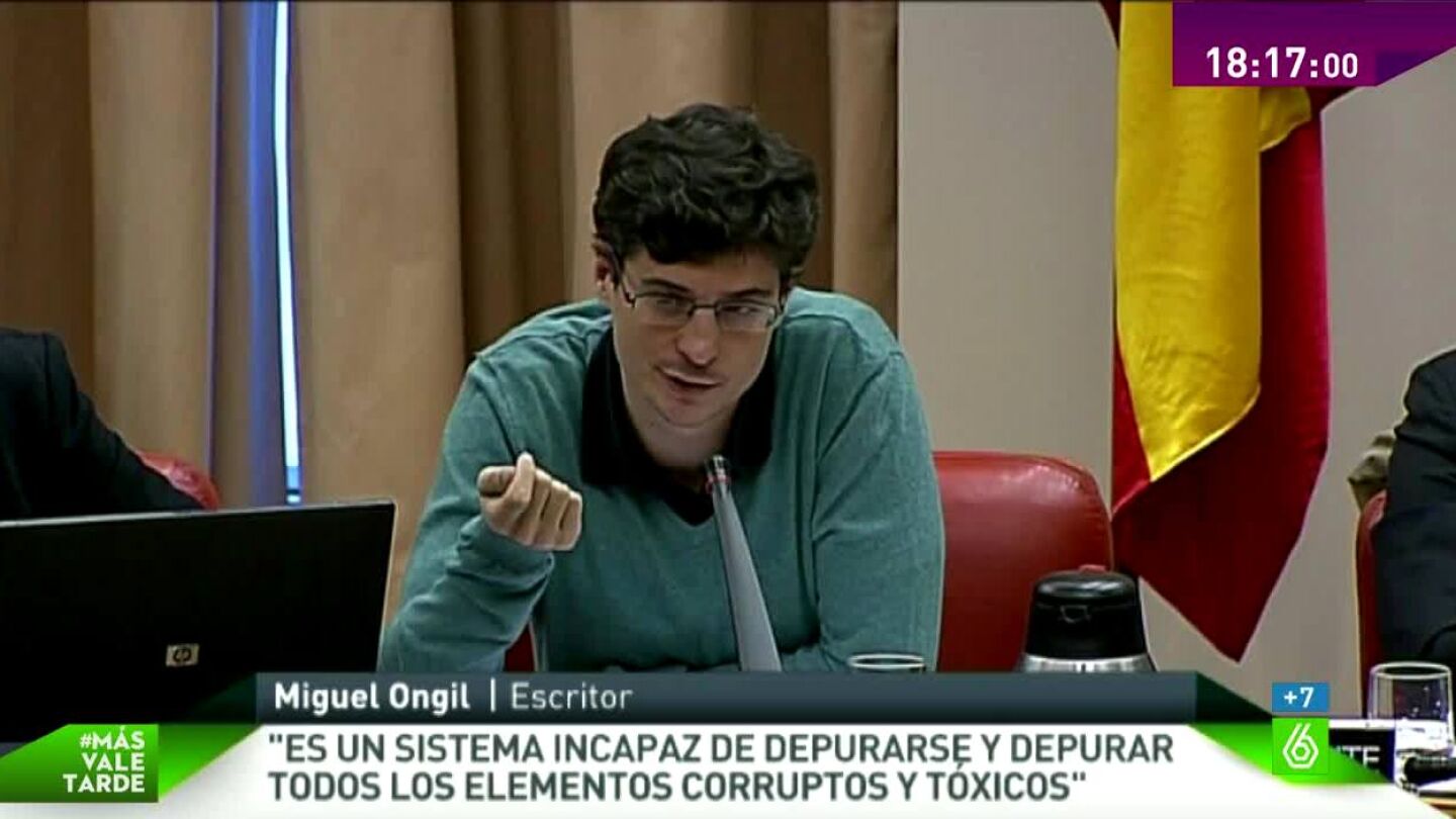 Miguel Ongil, escritor en el Congreso
