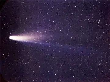 Imagen del cometa Halley fotografiado en 1986 desde la Isla de Pascua (Chile) Imagen del cometa Halley fotografiado en 1986 desde la Isla de Pascua (Chile)