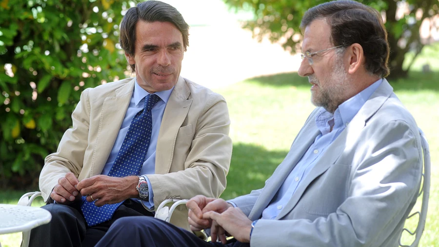 Aznar junto a Rajoy en 2011