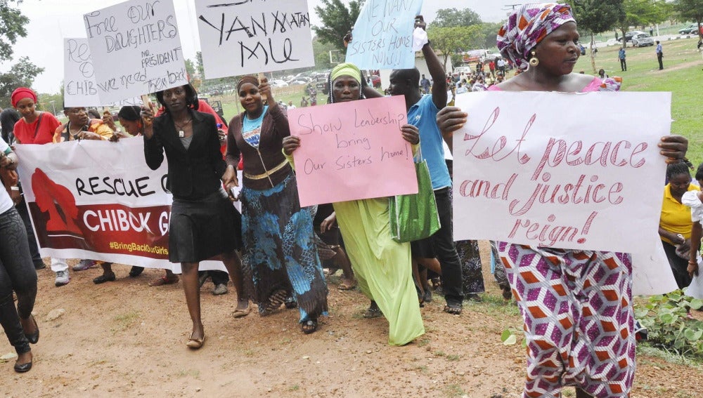 Madres de las niñas secuestradas protestando