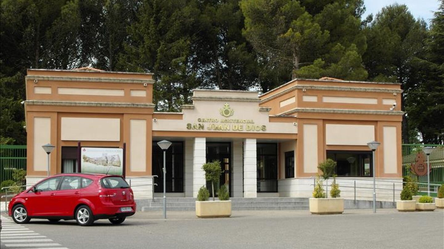 Exterior del centro asistencial San Juan de Dios de Palencia