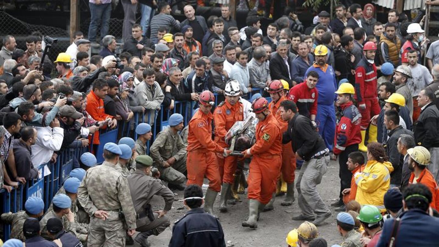 Rescate de personas en la mina de Soma de Turqu&iacute;a
