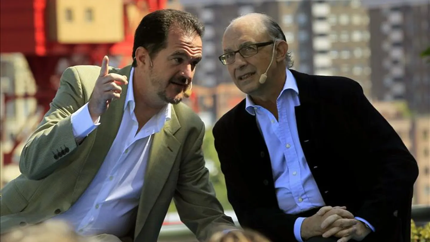 Montoro: "Apoyar al PP es apoyar la recuperación económica" Montoro: "Apoyar al PP es apoyar la recuperación económica"