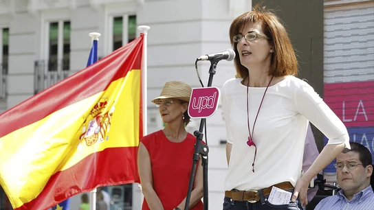 La portavoz de UPyD, Rosa Diez, junto a Maite Pagazaurtundua, número dos de UPyD La portavoz de UPyD, Rosa Diez, junto a Maite Pagazaurtundua, número dos de UPyD