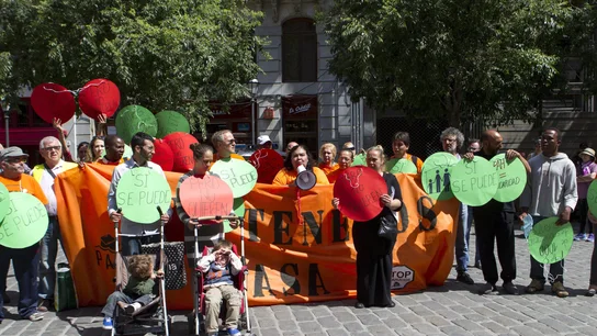 La Plataforma de Afectados por la Hipotecas (PAH) durante una manifestación La Plataforma de Afectados por la Hipotecas (PAH) durante una manifestación