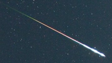 magen de una “bola de fuego” (fireball) surcando el cielo esto es, una estrella fugaz extremadamente brillante