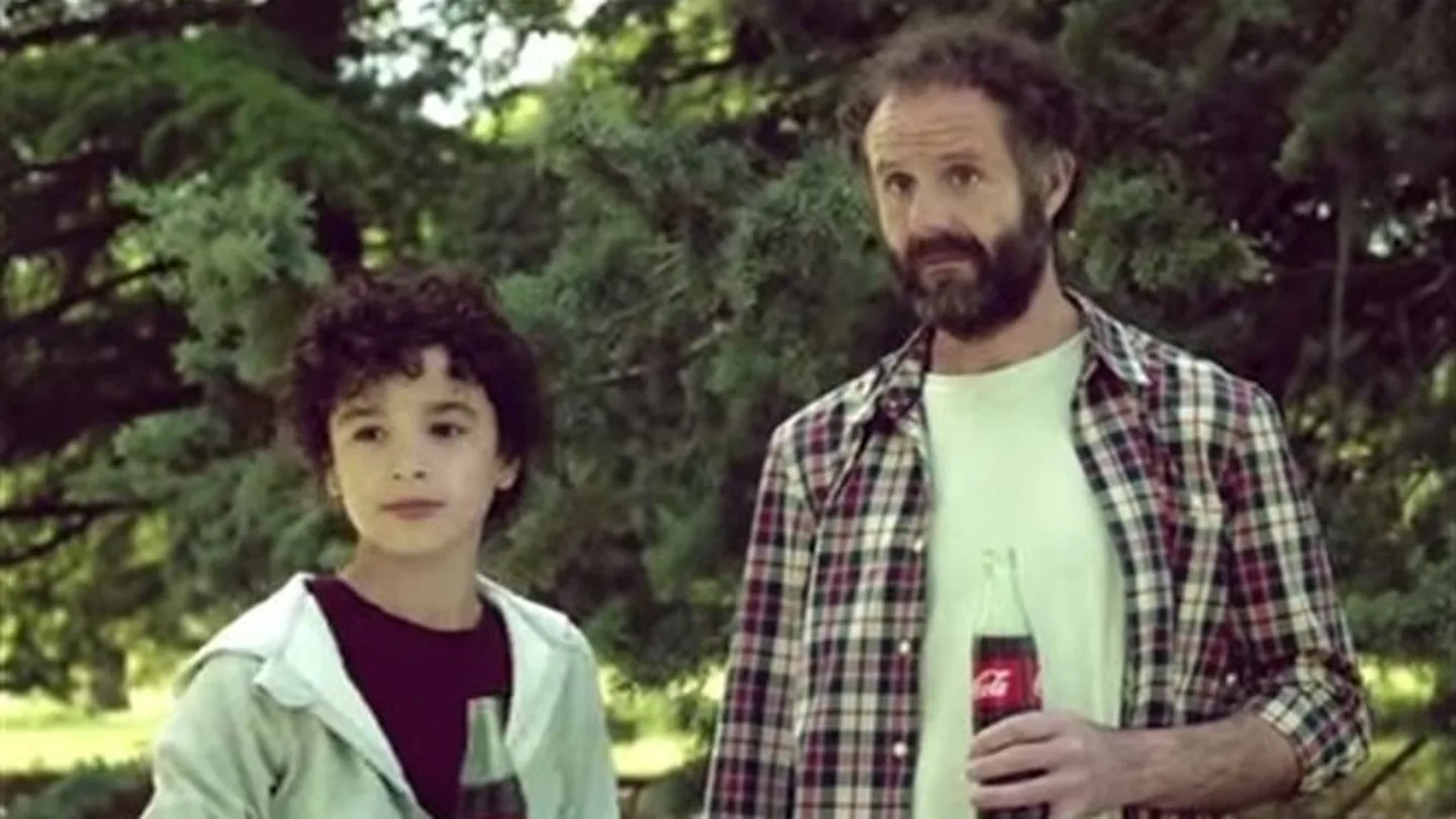 Coca-Cola retira una campaña publicitaria en la que participaba un actor que apoyaba a presos de ETA Coca-Cola retira una campaña publicitaria en la que participaba un actor que apoyaba a presos de ETA