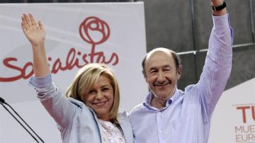 Rubalcaba y Valenciano, en uno de los actos de cierre de campaña