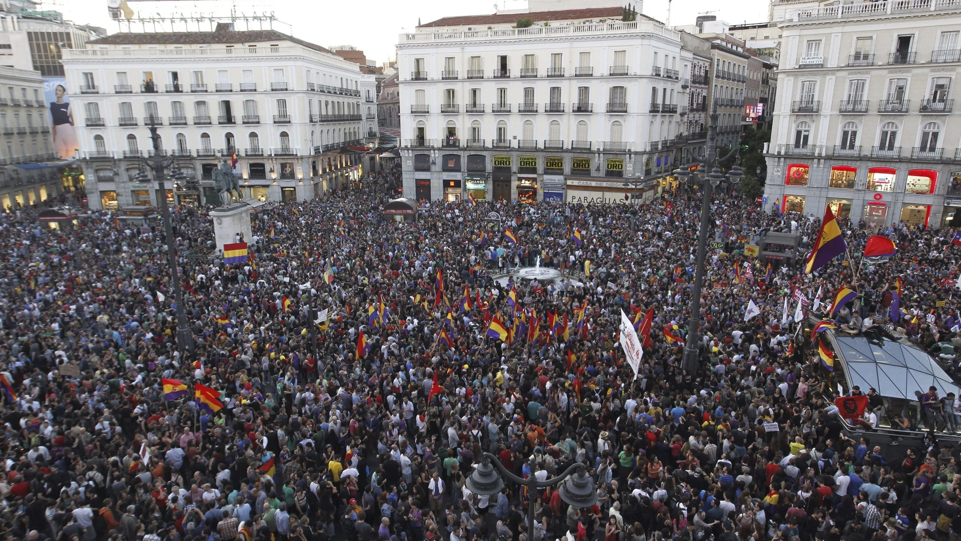 Concentración en la Puerta del Sol de Madrid a favor de la República