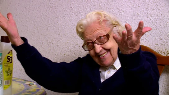 Una señora agradece la ayuda a "sus ángeles" Una señora agradece la ayuda a "sus ángeles"