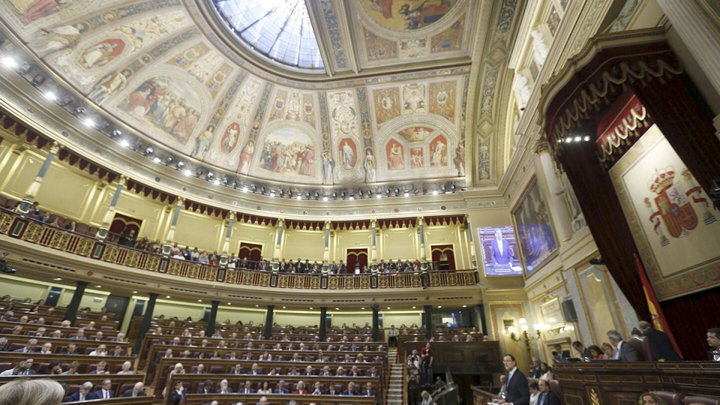 El Congreso aprueba la Ley de Abdicaci&oacute;n del Rey 