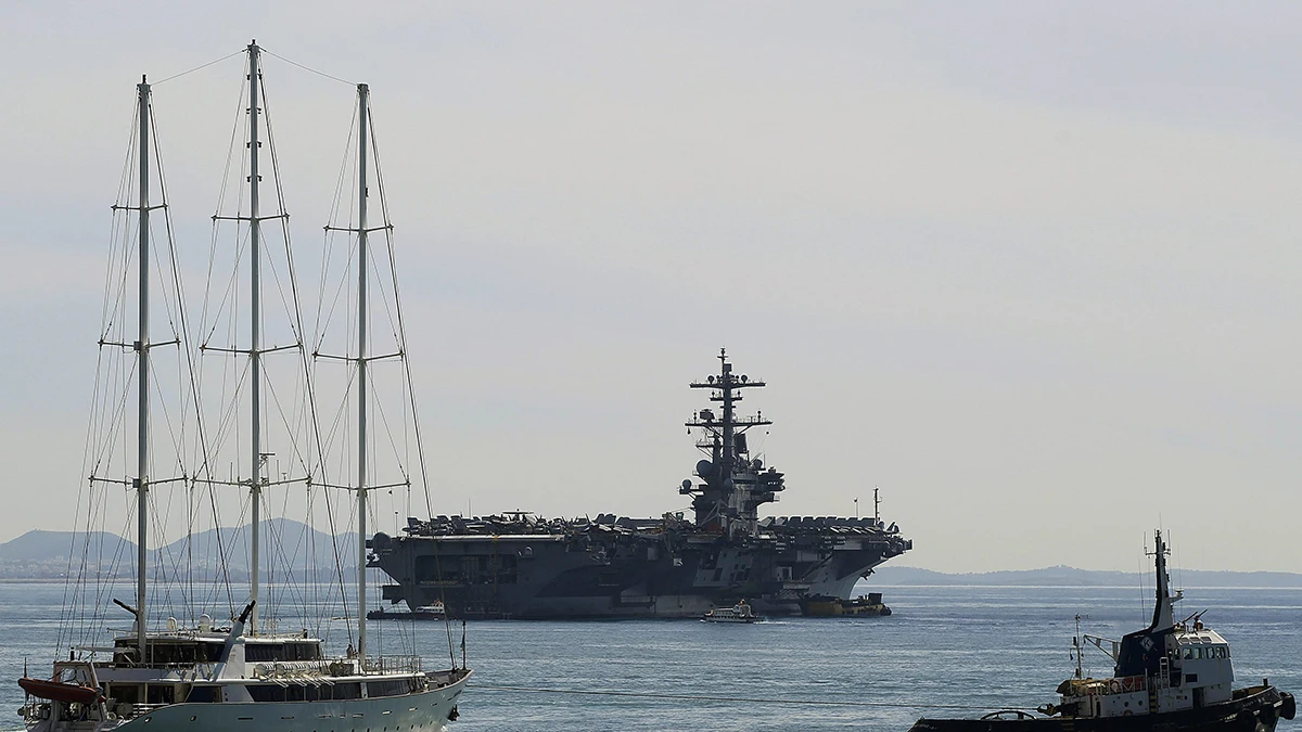 El portaaviones de la Armada estadounidense USS George H.W. Bush