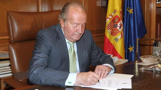 Don Juan Carlos firmará la ley orgánica para su abdicación Don Juan Carlos firmará la ley orgánica para su abdicación