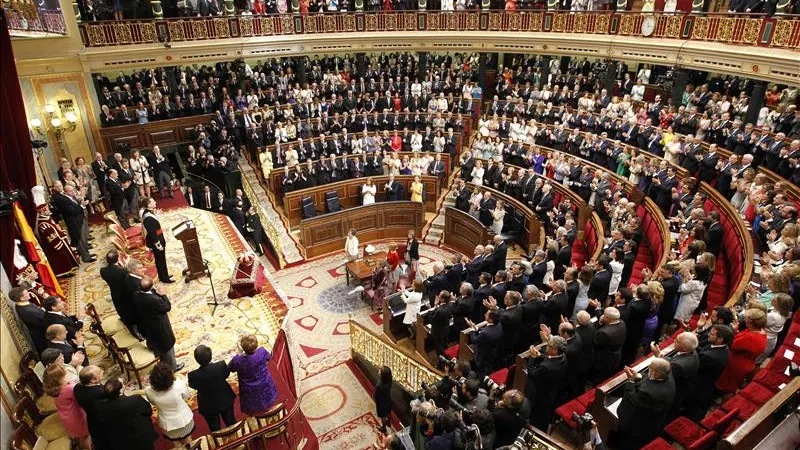 El pr&iacute;ncipe Felipe habla en el Congreso