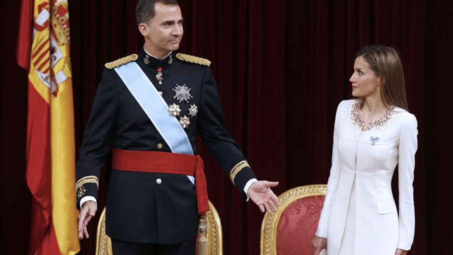As&iacute; miraba Letizia a Felipe VI