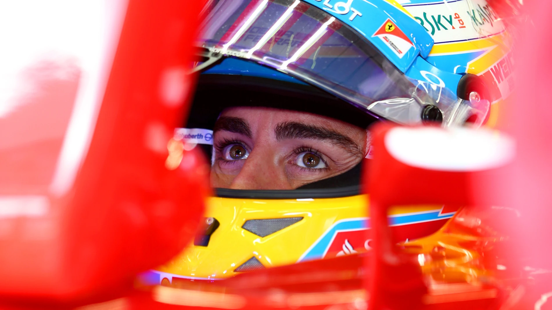 Alonso, en el cockpit del Ferrari