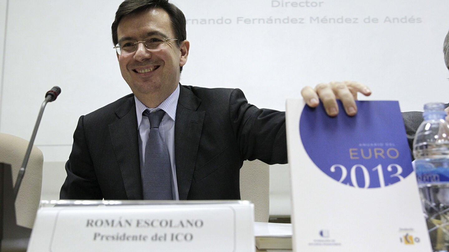 El hasta ahora presidente del ICO, Rom&aacute;n Escolano, durante la presentaci&oacute;n del Anuario del Euro 2013