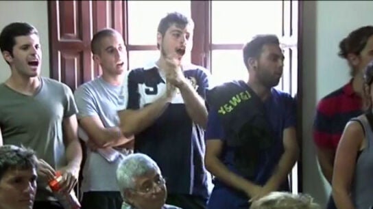 Abucheos y peticiones de dimisi&oacute;n para el alcalde de Brunete